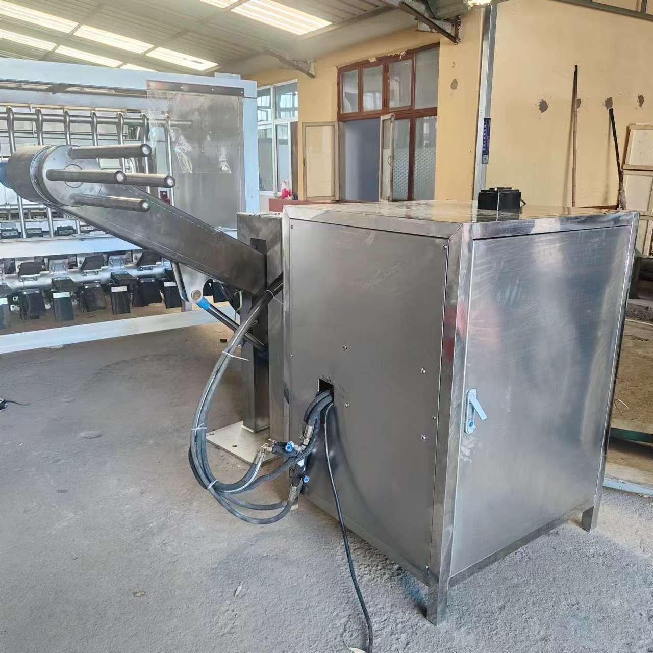 羊扯皮机 屠宰专用设备扒皮机 液压直立斜拉式扯皮机