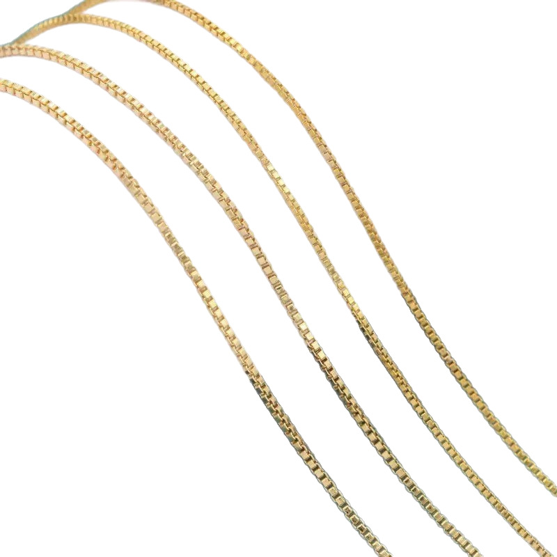 Gold-Colored Small Gold Bar Square Chain with Fine Geometric Chain Links, m Clasp Versatile Chain, Simple and Versatile Sand Gold Necklace