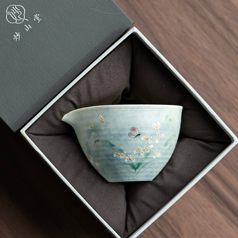 Керамический разноцветный чашек?