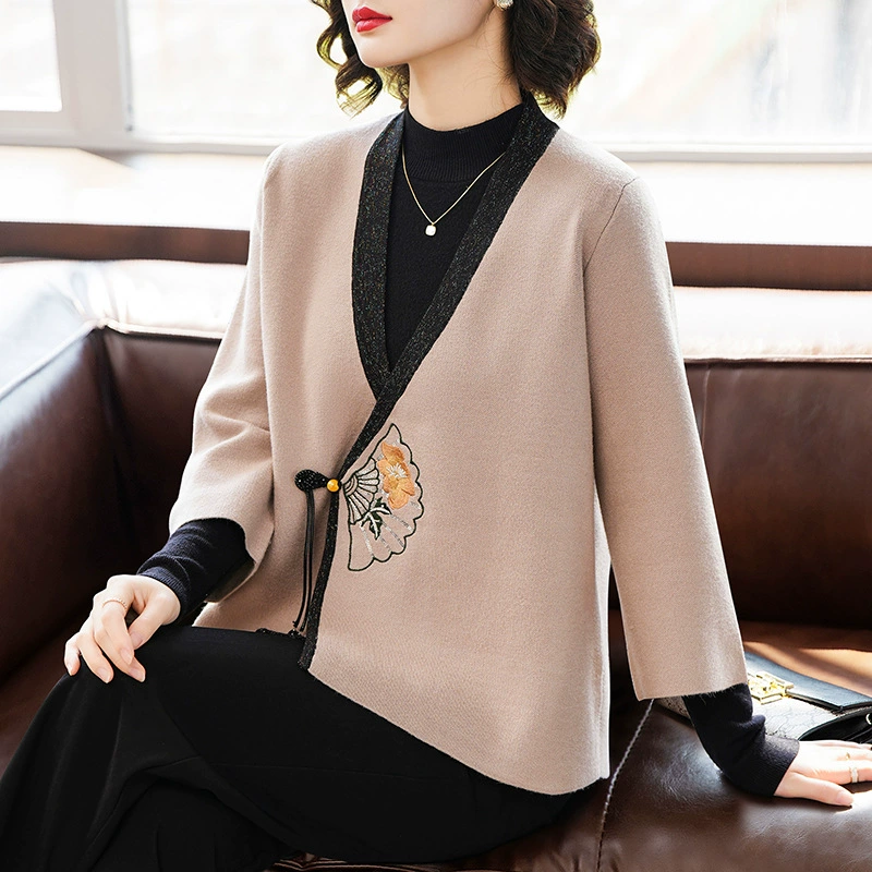 Платье матери-осени короткое пальто для женщин среднего возраста китайский стиль среднего возраста и благородная вышивка трикотажный пиджак костюм