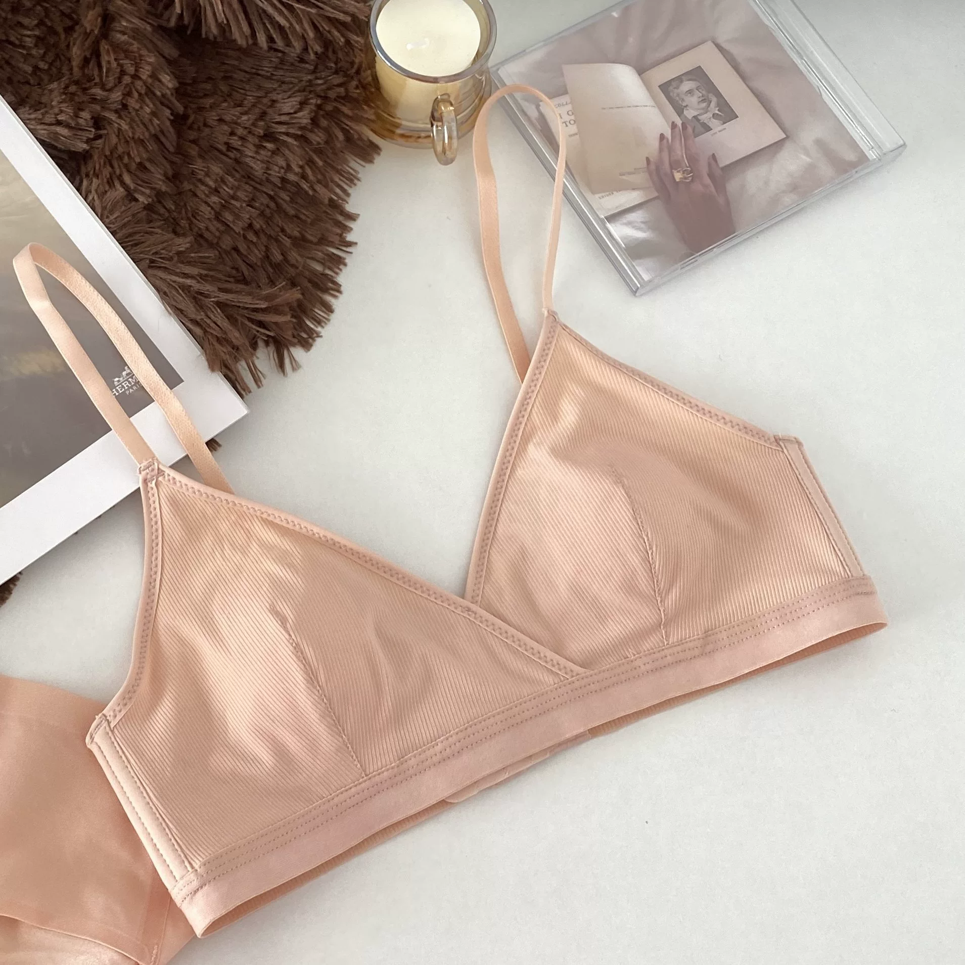 Lace underwear, push up bra, comfortable thin wireless bra, french style