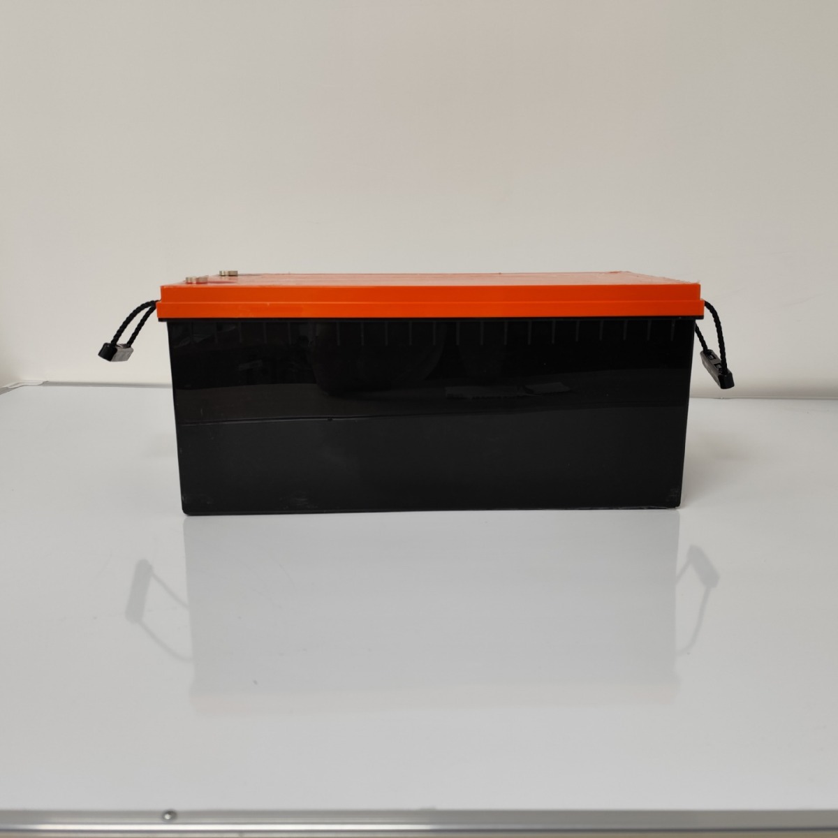 UPSֱطܷʽǦ12V200AHrѹ