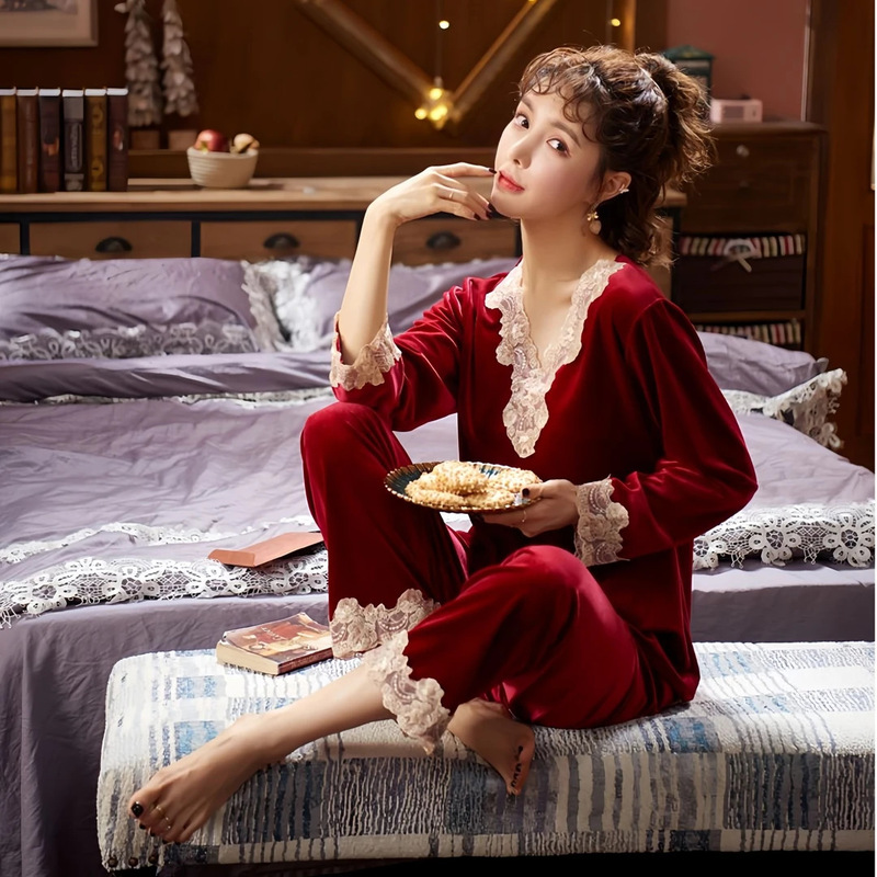 Da Vinci Code Warm Velvet Pajamas, Autumn and Winter Style, Korean Version, Can Be Worn Outside, Home Wear, Lace Women's Two-Piece Set Da Vinci Code Warm Velvet Pajamas, Autumn and Winter Style, Korean Version, Can Be Worn Outside, Home Wear, Lace Women's Two-Piece Set