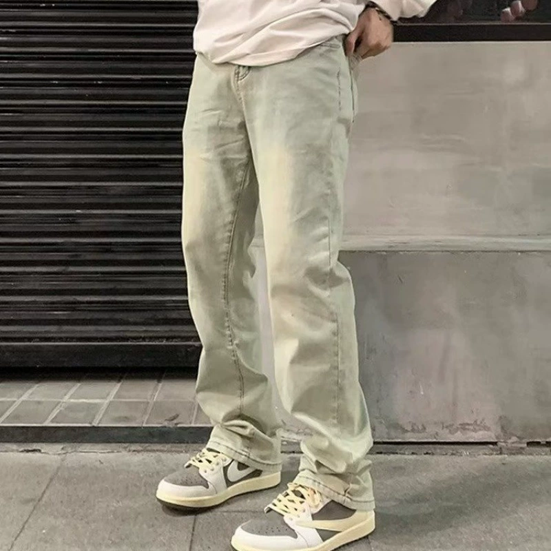 Американские высокие улицы стирают темно-синие джинсы