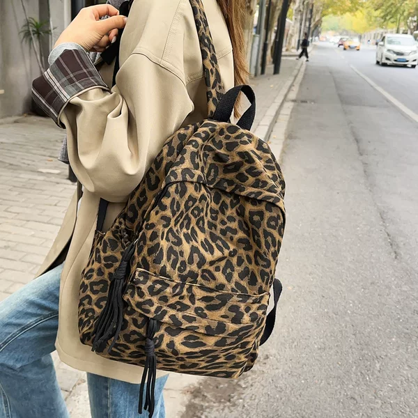 2026 New Fashion Leopard Print Backpack for Women Versatile Casual Travel Backpack Trendy School Bag Ins Niche Style