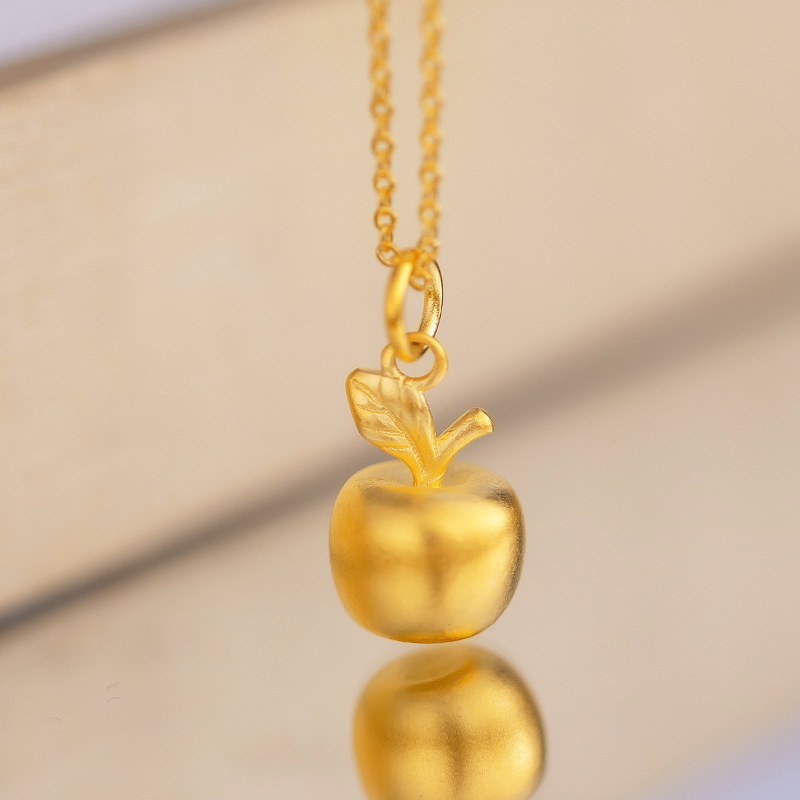 Beautiful Ancient Small Apple Pendant Necklace Jiyan Niche Sweet Simple Design Ping An Fruit for Girlfriend