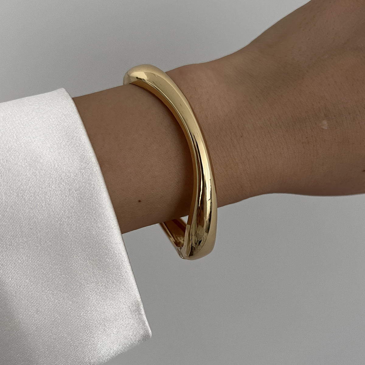 40g Weight Bangle Classification Alloy Chain Material 1 Piece Quantity Holiday, Daily Occasion Alloy Material Irregular, Solid Color Pattern Women's Gender Plating Design Hip-Hop, Exaggerated Style Hip-Hop Exaggerated Irregular Solid Color Alloy Bangles Wholesale 7