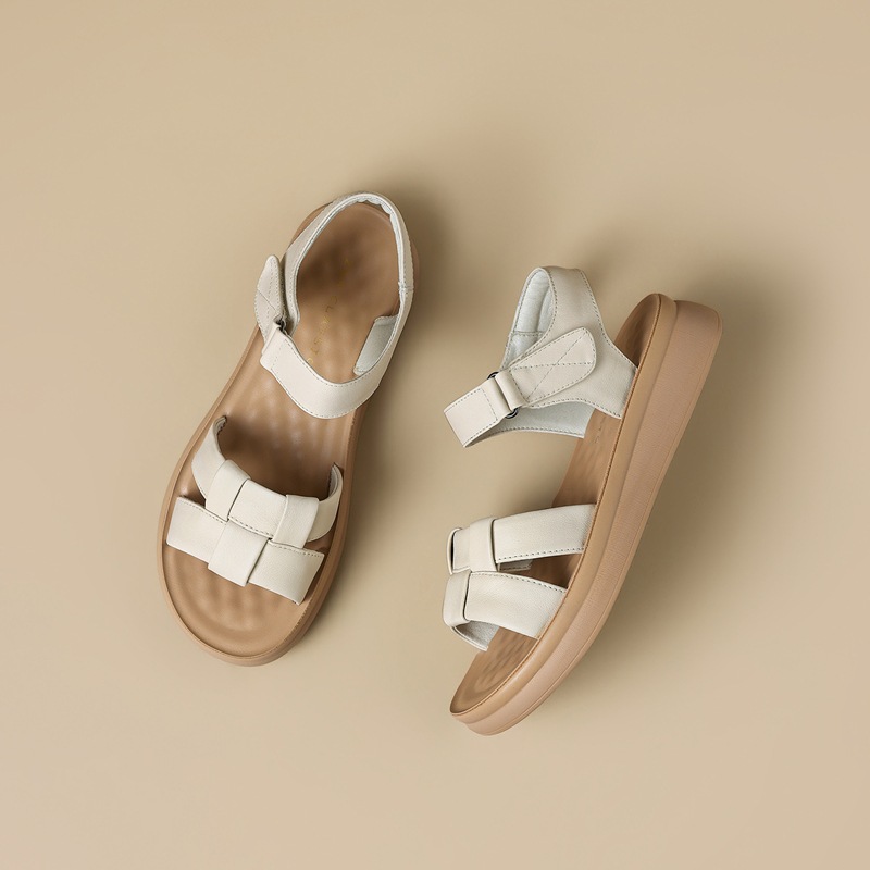 Sandal nữ đế dày mềm quai dệt kiểu xỏ ngón — EQ30 Màu be