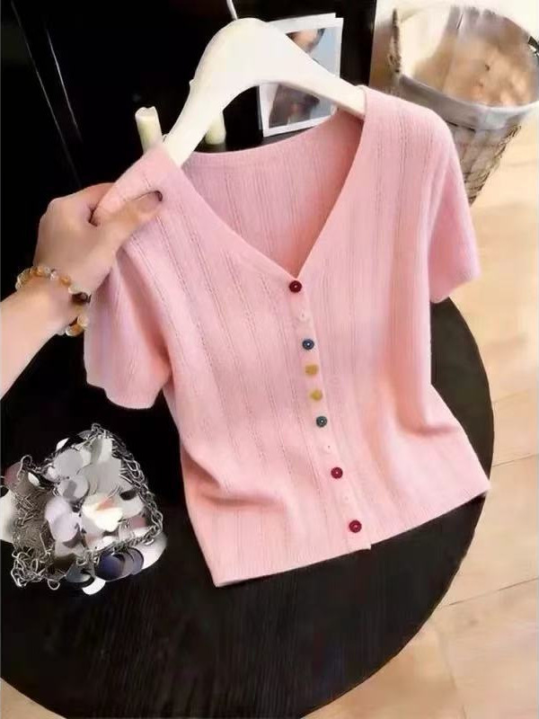 Áo thun nữ dệt kim họa tiết rỗng tay ngắn form chuẩn — màu thiên thanh