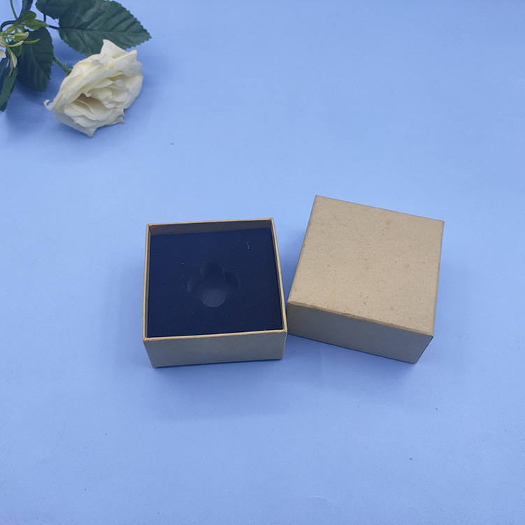 东莞厂家长期供应各类礼品包装盒 正方形牛皮纸盒天地盖礼盒