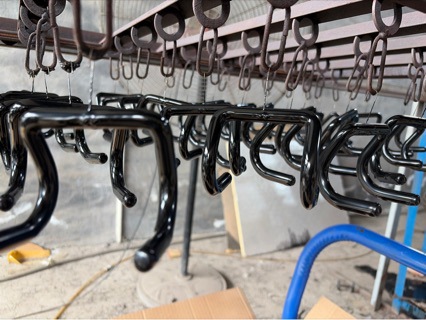 Pull-up assist hook hanging single bar exercise outdoor fitness thickened deadlift anti-drop hand hook aid wrist guard