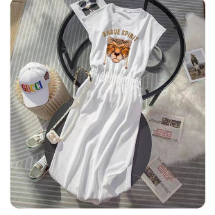 �W��վ�r��¶���B��ȹŮ��2024�¿�����@���OӋ��С�����e����ȹ