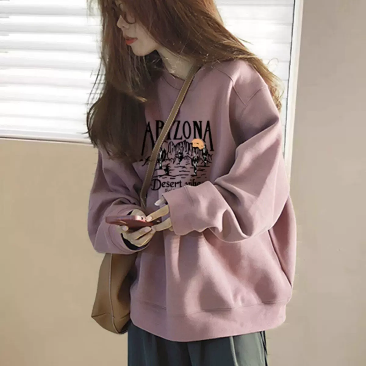 圆领卫衣女外套秋冬新款爆款欧货宽松潮牌加绒加厚无帽上衣