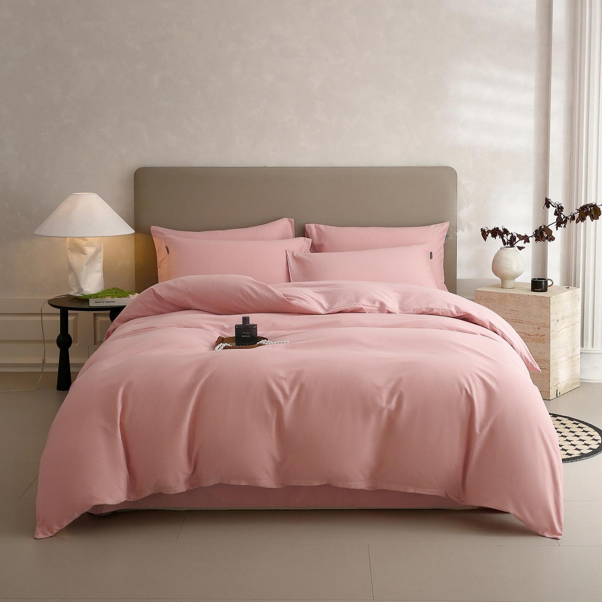 Algodón simple de cuatro piezas, una clase de madres y bebés, cuatro piezas, 100 piezas, cuatro piezas más gruesas, lujo ligero, sensación de alta calidad.