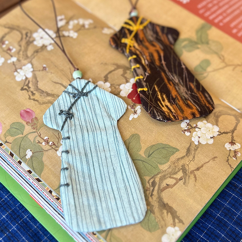 Cheongsam retro estilo de la República de China marcadores bordados a mano bolsas de material diy bolsas de bordado lu creativas para estudiantes colgantes de regalo