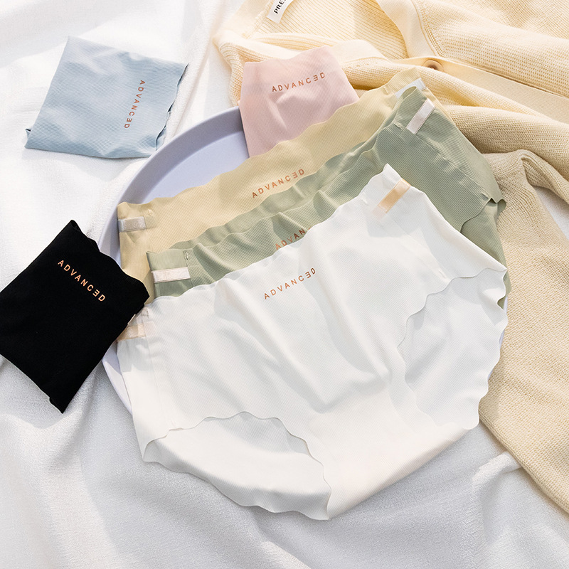 Clearance Sale: Seamless Women's Underwear, Summer Thin Breathable Popular Peach Pants, Girls' Triangle Panties Clearance Sale: Seamless Women's Underwear, Summer Thin Breathable Popular Peach Pants, Girls' Triangle Panties