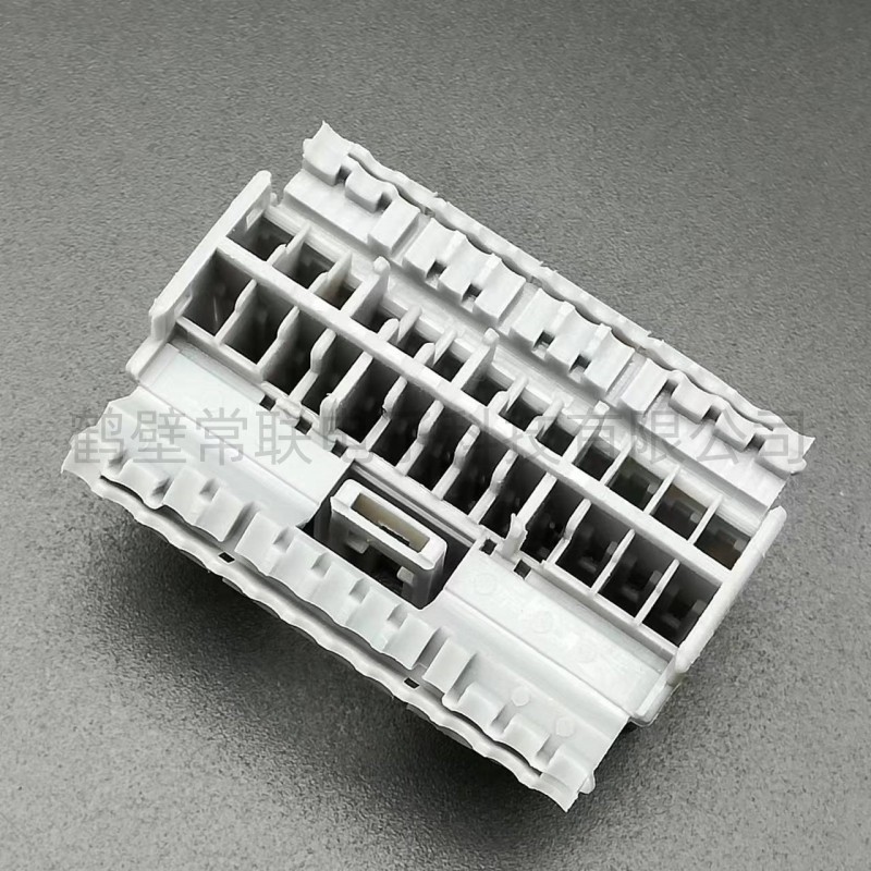 DJ7261-1.5-21 供应国产灰色26孔1.5系列母端护套 汽车线束连接器