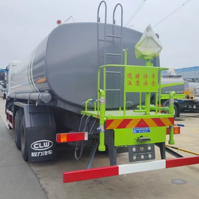 Dongfeng 15-ton construction site dust suppression and water spraying truck, direct from the manufacturer; 20-ton road water spraying truck, Yuchai 270 horsepower, wholesale