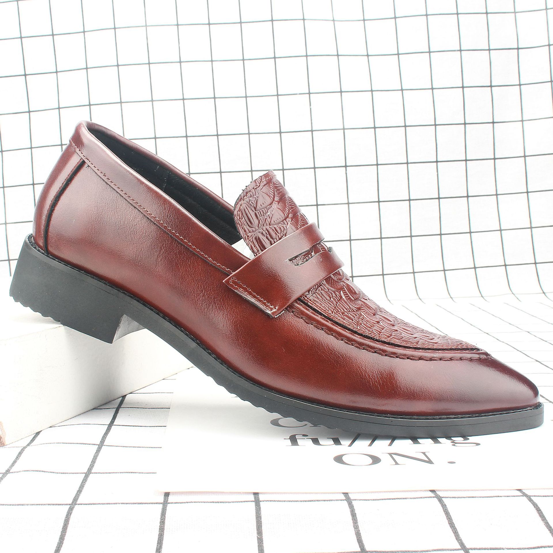 �¿��Ь���д���������װ������ƤЬӢ��ϵ��͸��������Ь241