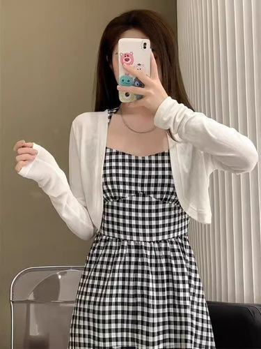 Women's new ice silk knitted shawl net red short waistcoat long-sleeved sunscreen air-conditioning shirt