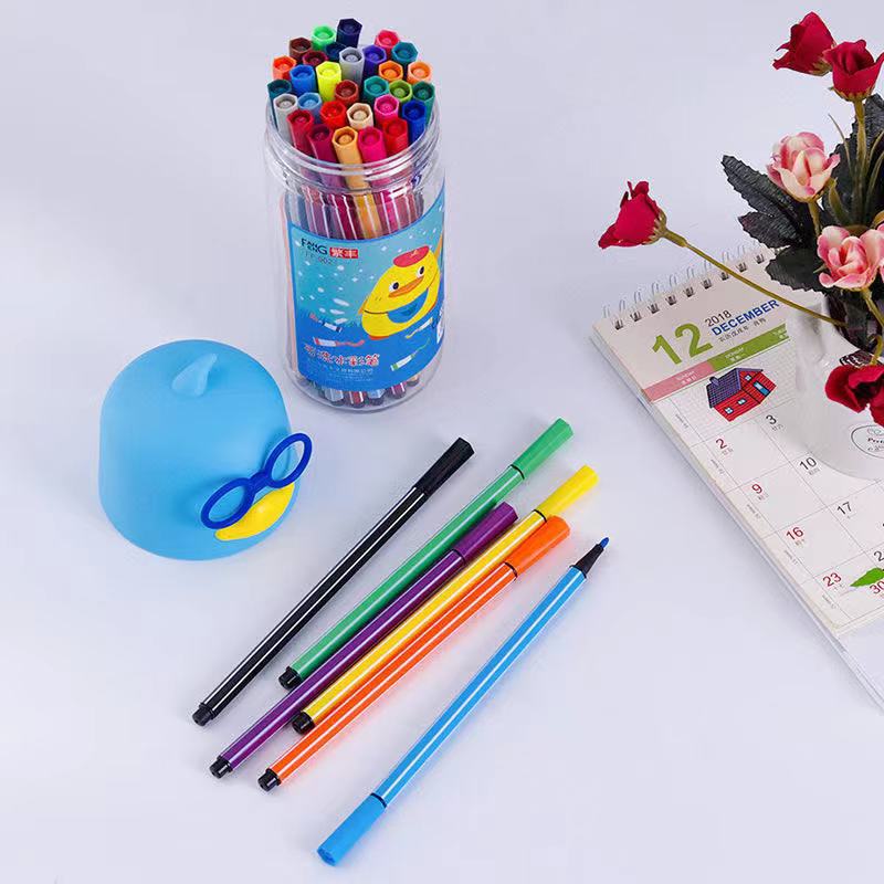 Venta al por mayor de los niños lavado color pluma estudiante de escuela primaria pollo color pluma traje kindergarten arte graffiti pintura cepillo