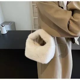 女士斜挎包;挂饰挂件;女士手提包