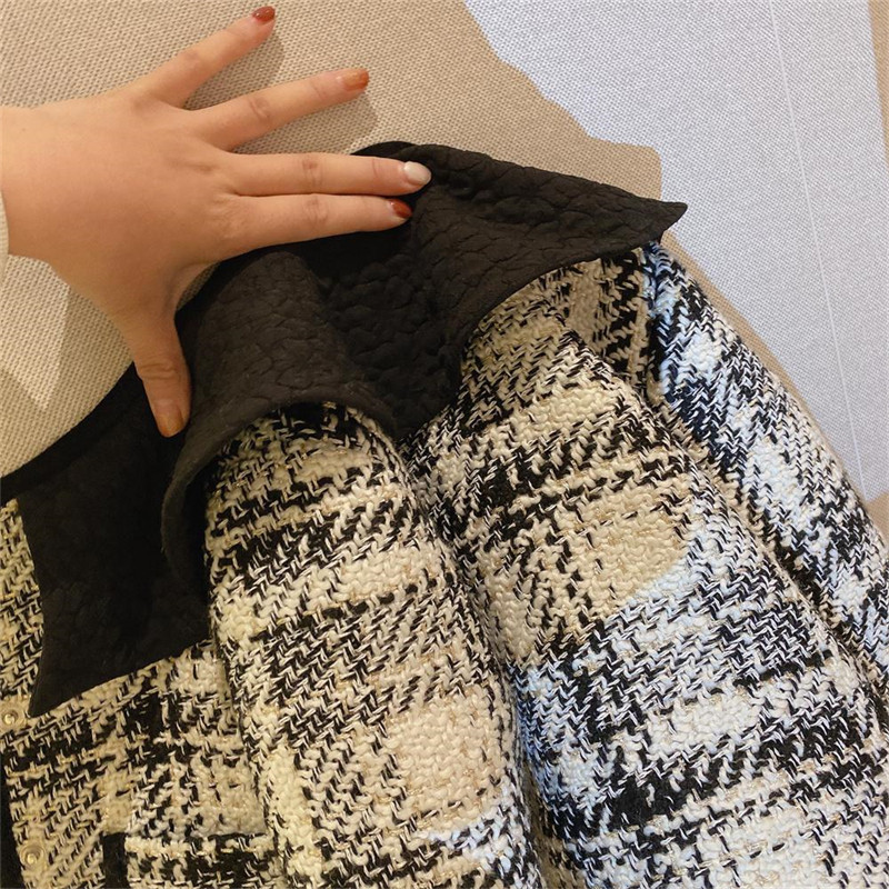 Nuova versione coreana per bambini 2023 inverno ragazza piccolo cappotto profumato giacca in cotone con colletto ribaltabile scozzese caldo_voghion.com