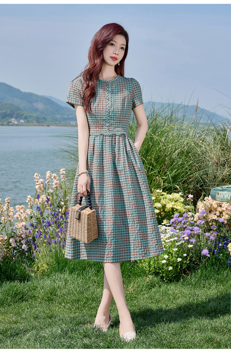 Đầm sơ mi kẻ caro cotton retro eo buộc dây dài trung bình — Màu sắc hình ảnh chi tiết 5