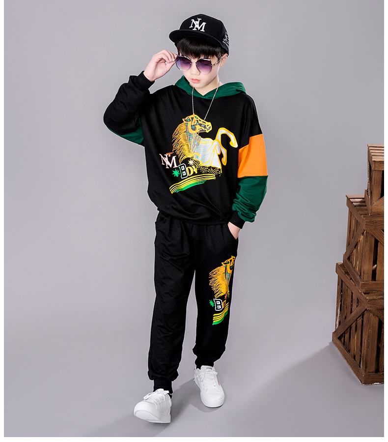 Barnas uformelle høst 2023 ny koreansk versjon av guttegenser med hettegenser, stort sportssett i to deler for barn_voghion.com