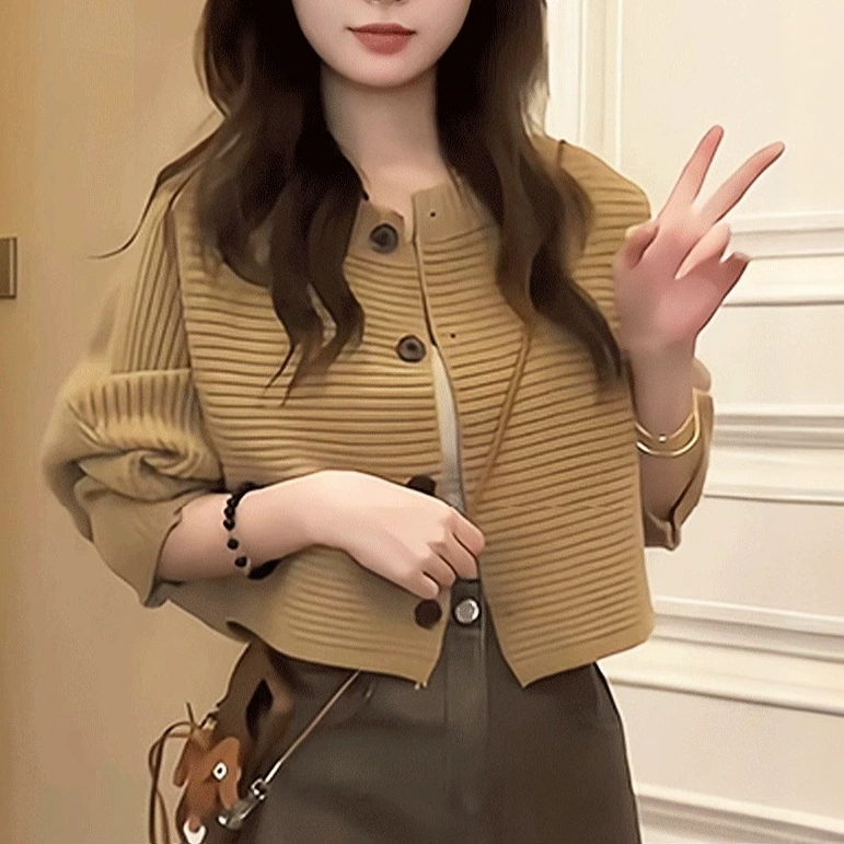 Весенний и осенний женский маленький ароматный стиль короткий внешний вязаный кардиган свитер куртка женский 2025 новый трикотажный топ с длинными рукавами