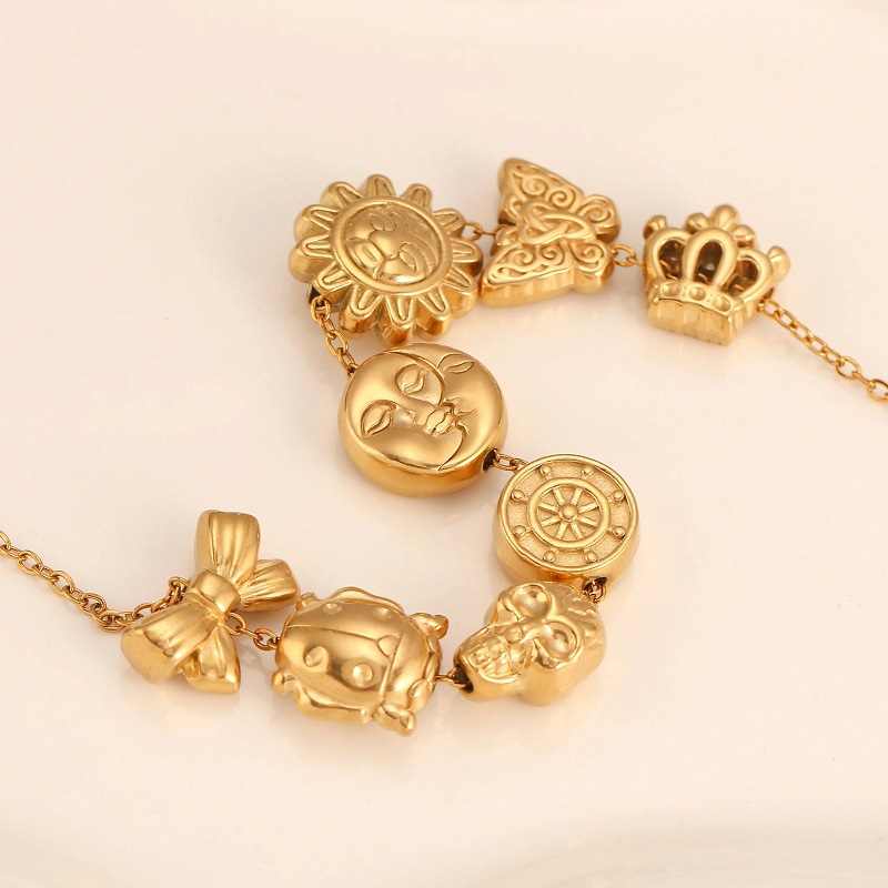 3 PCS/Package Quantity 304 Stainless Steel Material Sun, Butterfly, Skull Pattern 3 PCS/Package 304 Stainless Steel Sun Butterfly Skull DIY Ornament Accessories Beads