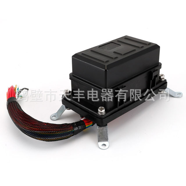 汽车插片防水型6路微型平板式多路汽车保险丝盒改装车保险片座