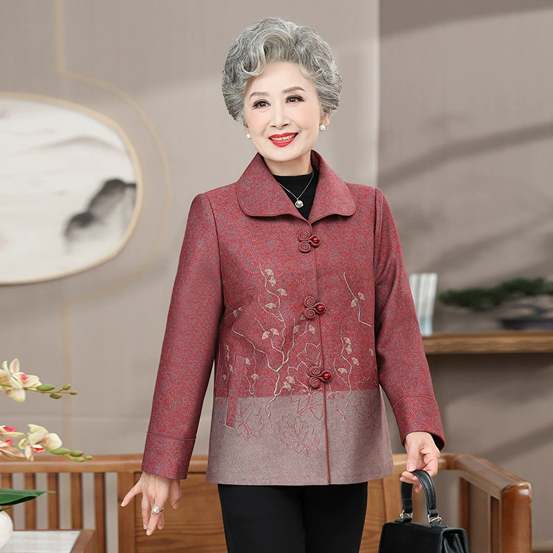 Средние и пожилые мамы в весенне-осеннем пальто