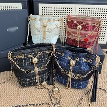 小香风圣诞柜台丝带蓝金毛呢水桶包链条精致斜挎手提包女士单肩包