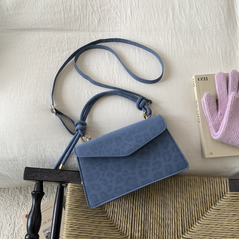 Retro fashionable elegant one-shoulder bag