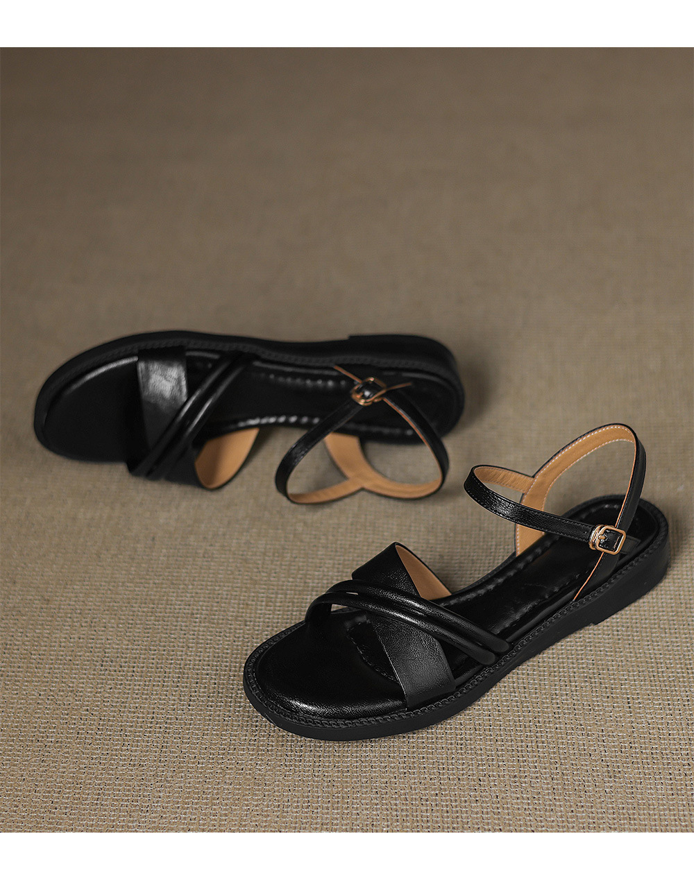 Dép sandal nữ xỏ ngón đế bệt quai ngang khóa — đen chi tiết 17