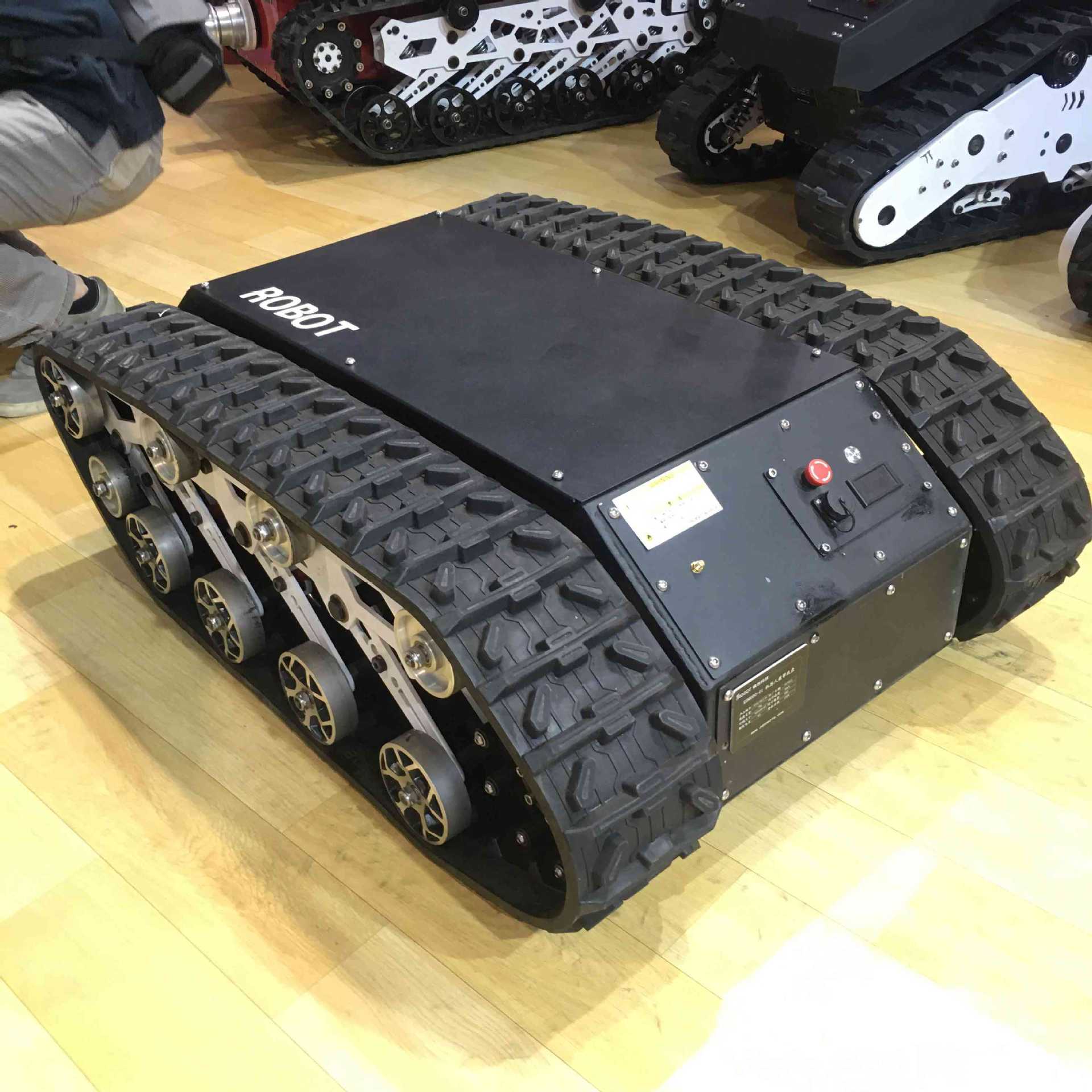 Industry robot chassis wireless remote control Crawler chassis rescue Explosive ordnance disposal Exploration can be carried 100kg