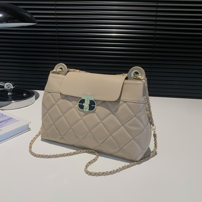 cross-border high quality bag women‘s 2024 autumn and winter new fashion diamond chain small square bag all-match commute messenger bag