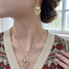 ����ɫƤ�|�ɿɲ�ݮ���h�p�ӯB���朸߼��е����r�д��ë���Ů