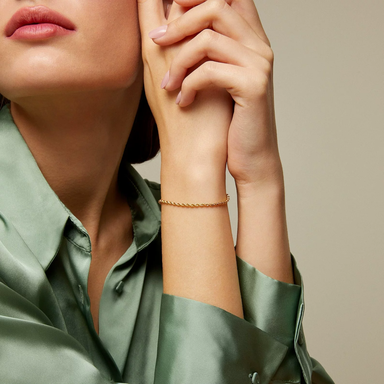 Европейский и американский ins Твист браслет из титановой стали Хип-хоп тренд мужские и женские пары простая цепочка простые универсальные модные украшения оптом