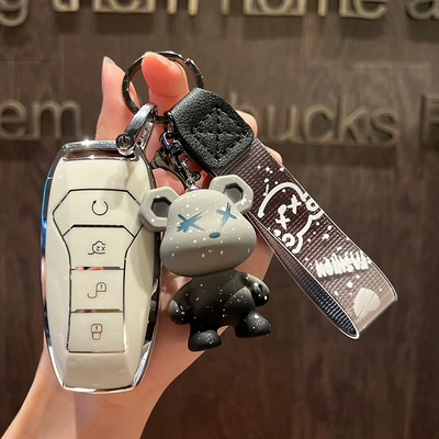 Car key bag key case Han Song plus Tang - byd-f-smart-4-key-single-shell-white-gray-violent-bear-pendant