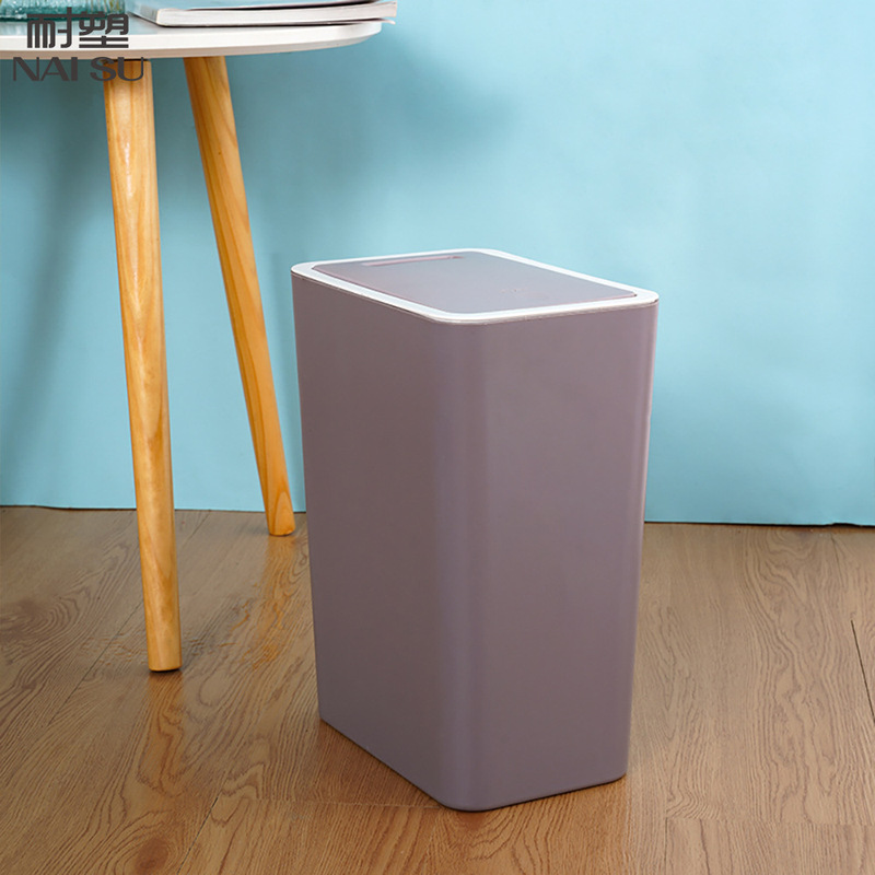 リビングルームのホテルのトイレはゴミ箱を挟んで蓋をしてゴミ箱の大容量の紙かごの寝室のゴミ箱を押します。|undefined