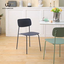 现代轻奢餐椅家用小户型可叠放靠背椅意式极简咖啡厅奶茶店马鞍椅
