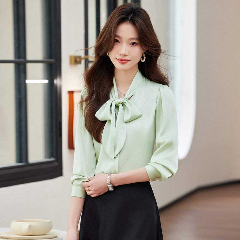 Green autumn spring shirt with bow
