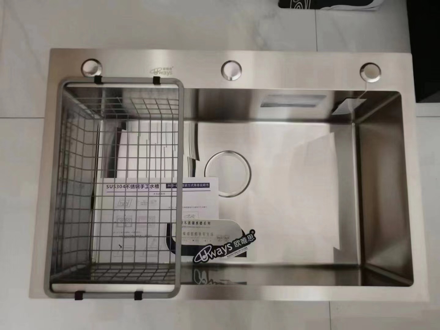 Fregadero de acero inoxidable 304 engrosado, fregadero negro de un solo tazón soldado a mano, suministro transfronterizo