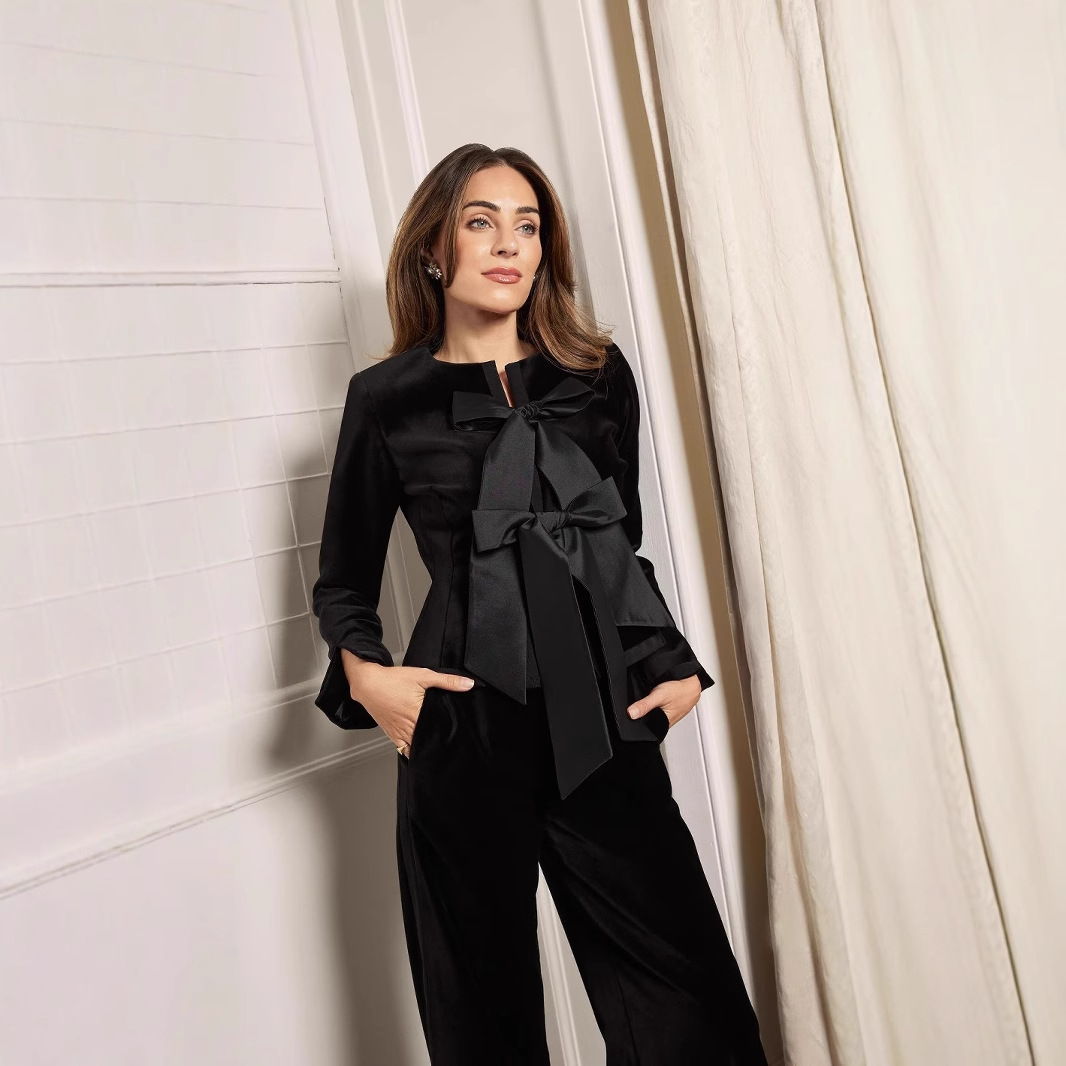 Completo short nero con fiocco donna completo autunnale elegante_voghion.com