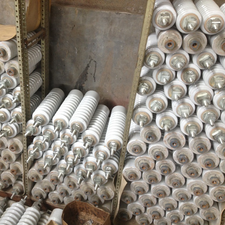 二点式手轮旋转式高压隔离开关GN-72/3-2