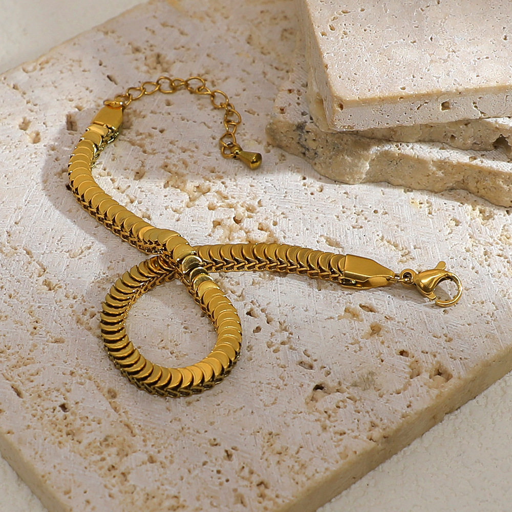 6g Weight 0.03µm-0.05µm Gold Plating Thickness PVD Coated Gold Plating Process Real Gold Plated Plating Material Bracelets Classification 304 Stainless Steel Chain Material 18K Gold Plating Color 1 Piece Quantity Holiday, Daily Occasion 304 Stainless Steel Material Geometric Pattern Women's Gender Simple Style, Classic Style Style Waterproof Non Tarnish Craft PVD Coated Real Gold Plated 18K Gold Geometric 304 Stainless Steel Simple Style Classic Style Waterproof Non Tarnish 304 Stainless Steel Bracelets 6