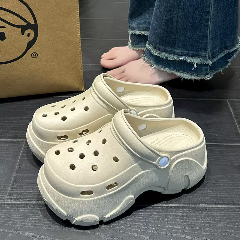 Обувь с дырками для увеличения женской наружной одежды летом нескользящая эва стукает на фекалии женский пляжный баотоу тапки с толстой подошвой летом оптом