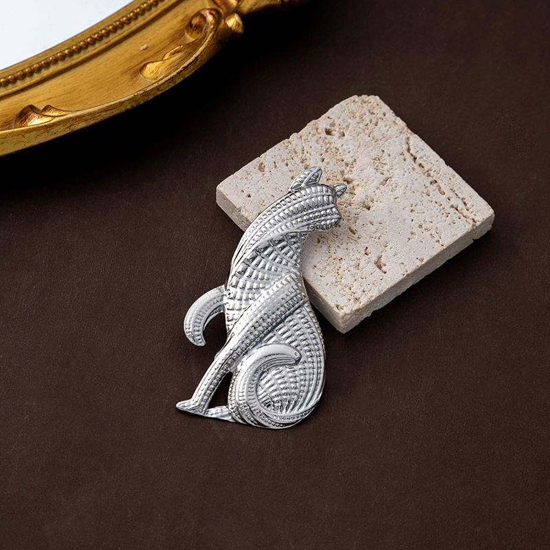 Cute Animal Alloy Plating Women's Brooches display picture 8